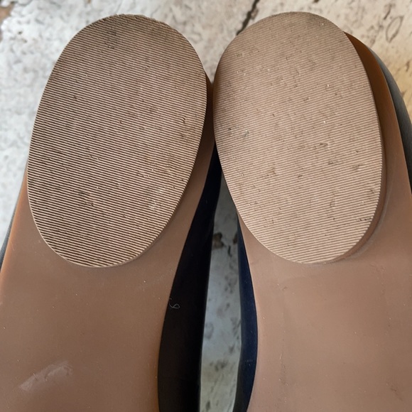 Bernardo Navy Loafer - Picture 8 of 10